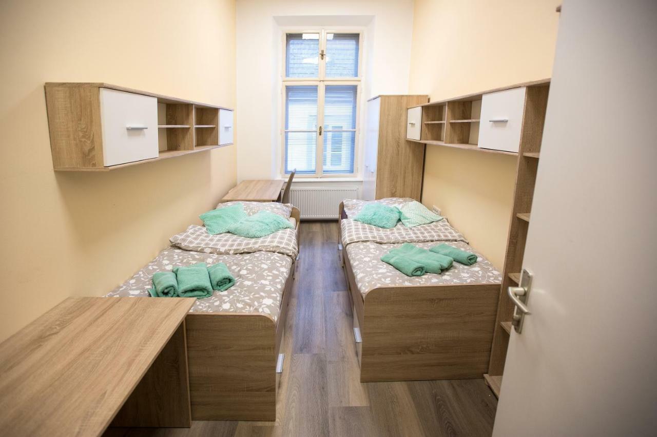 Minidorm Rooms In Heart Of City Center Maribor Kültér fotó