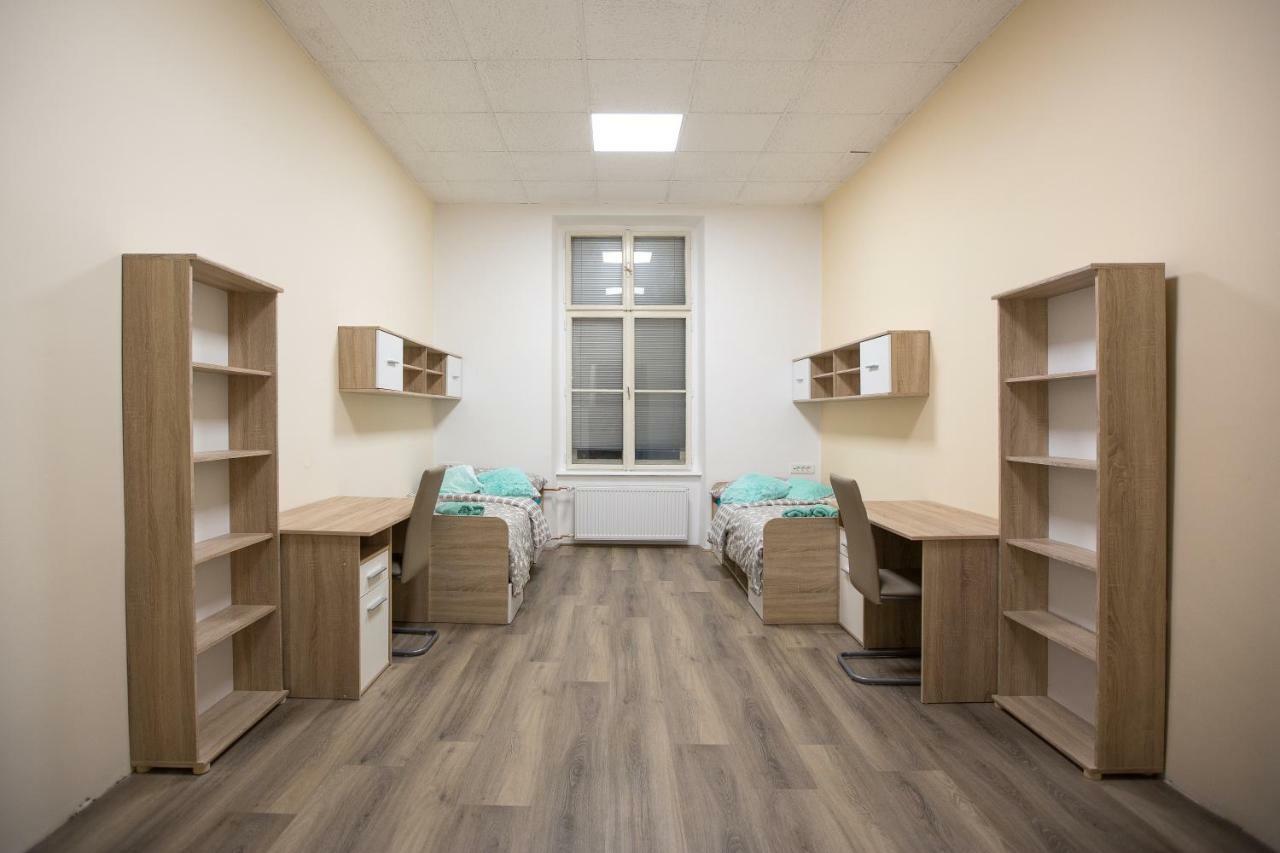 Minidorm Rooms In Heart Of City Center Maribor Kültér fotó