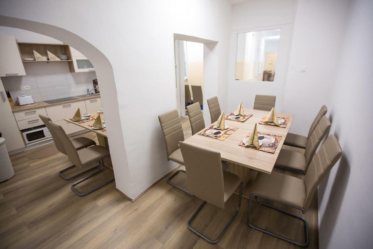 Minidorm Rooms In Heart Of City Center Maribor Kültér fotó